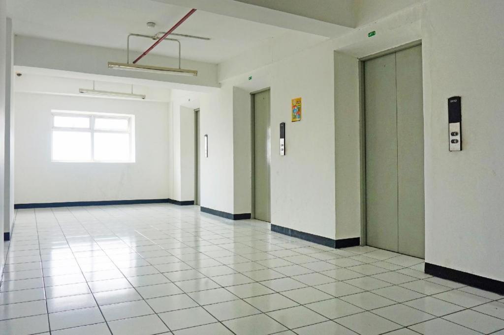 OYO 91593 San San Rooms Apartment Gunung Putri Square Gunungputri Bagian luar foto